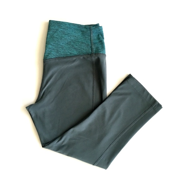 Nike Pants - NIKE WOMEN'S CAPRI/TIGHT